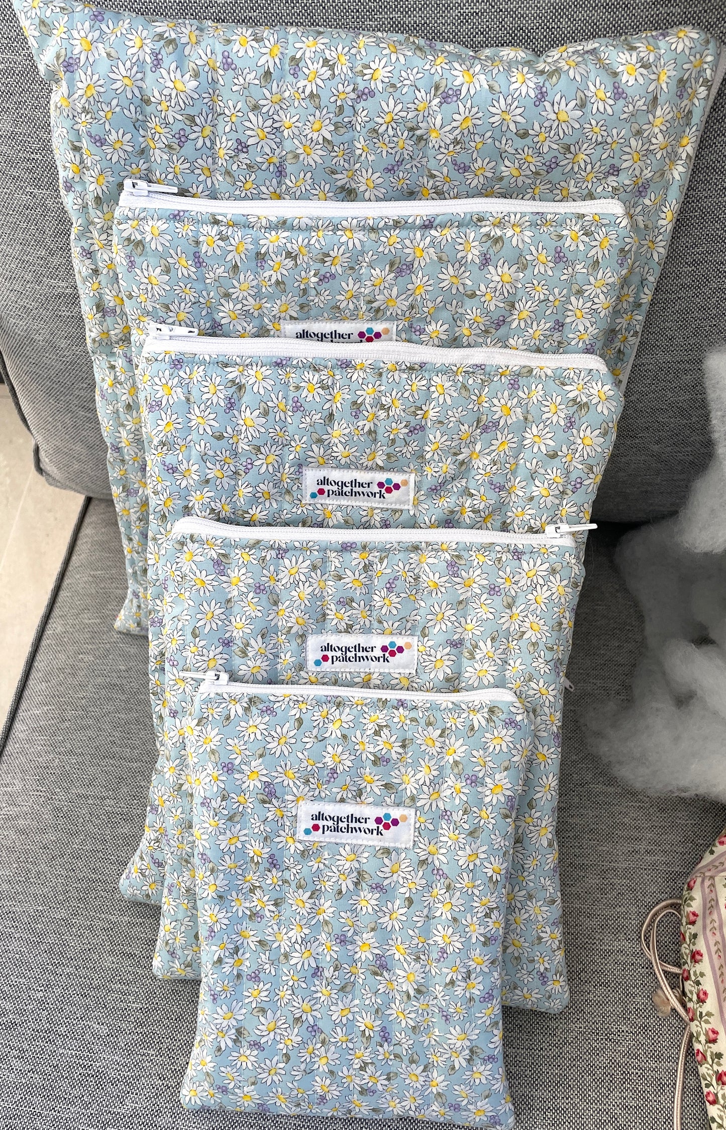 Quilted handmade kindle, ereader, tablet pouch blue daisy