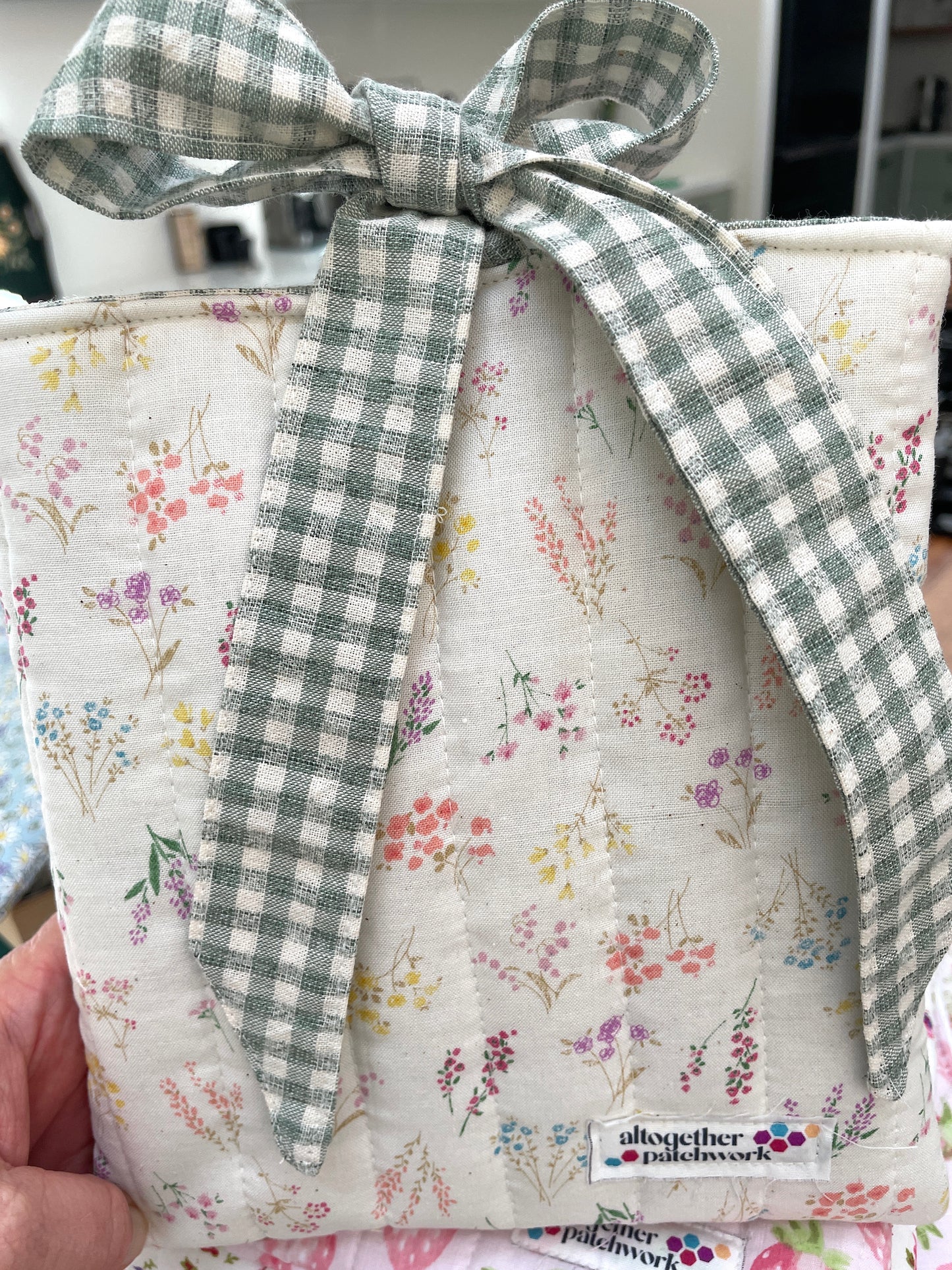 Quilted handmade bow kindle, ereader, tablet pouch book sleeve FG