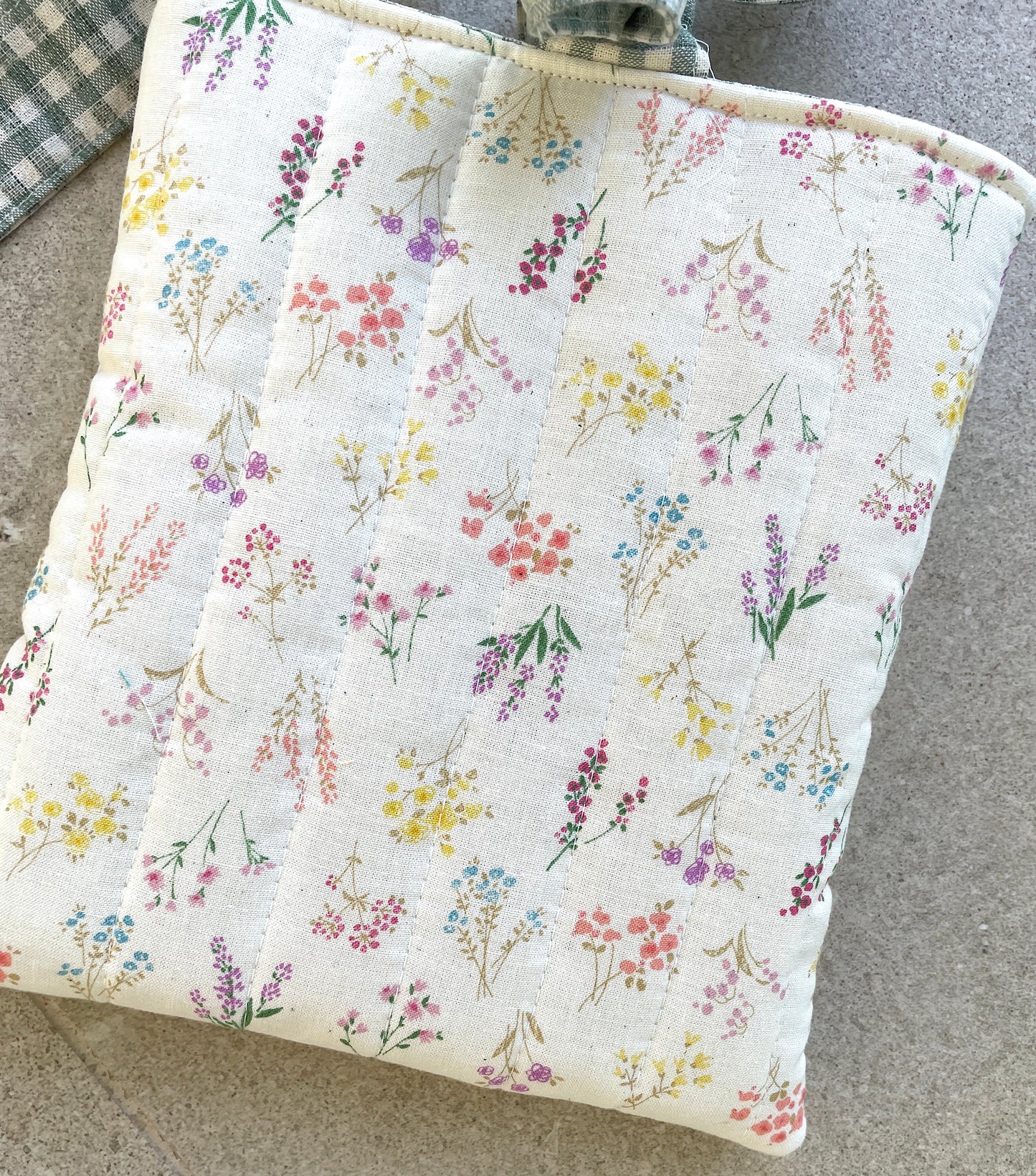 Quilted handmade bow kindle, ereader, tablet pouch book sleeve FG