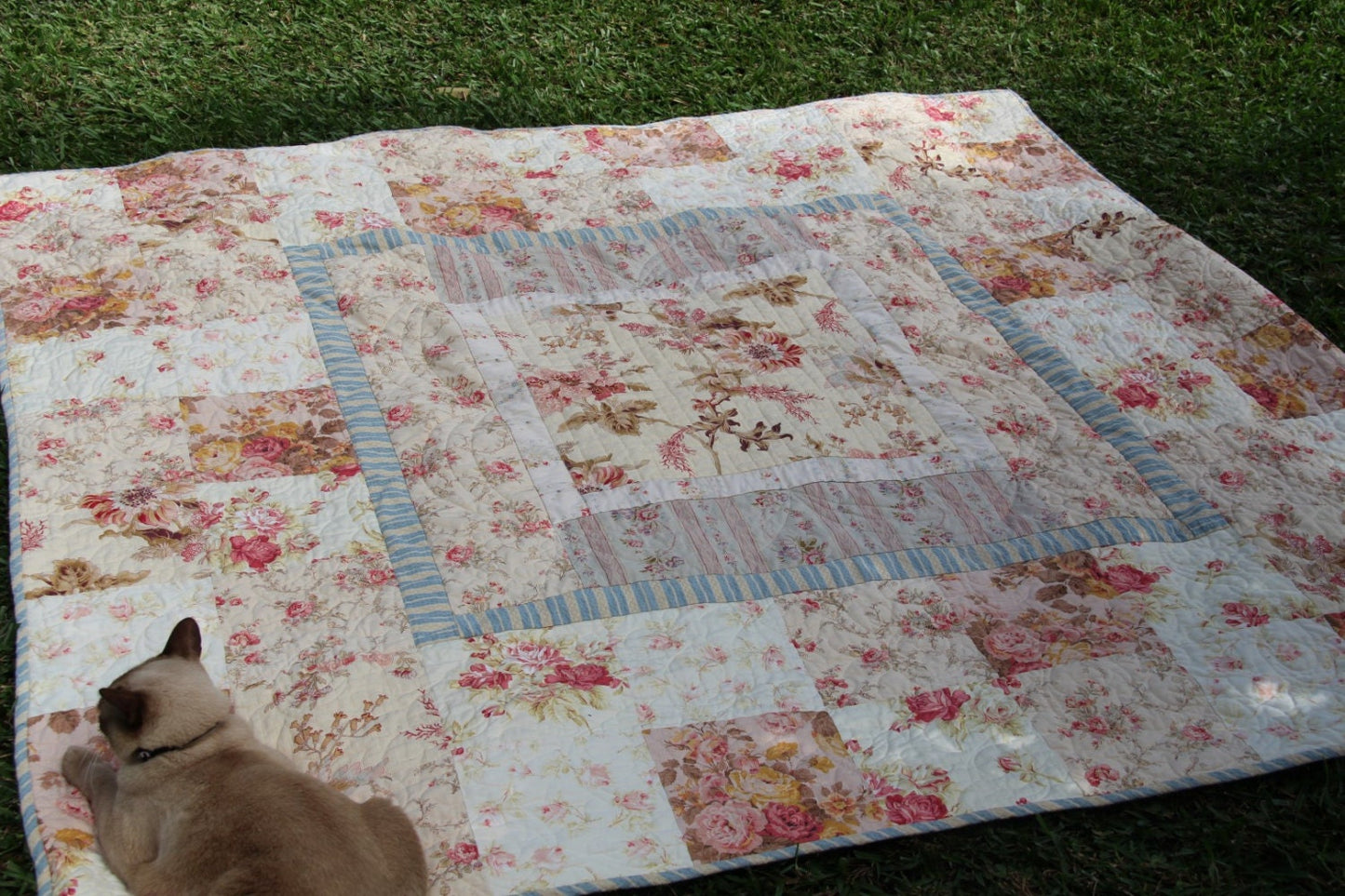 Spring Floral Quilt - PDF Quilt Pattern- Beginner quilt pattern, easy quilt pattern, layer cake pattern
