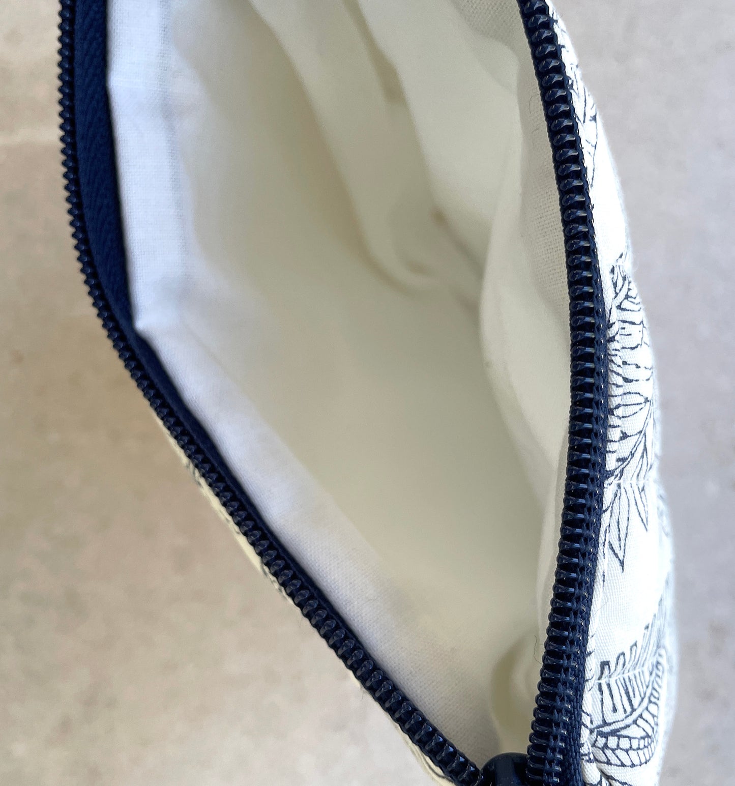 Quilted handmade zip book pouch BF