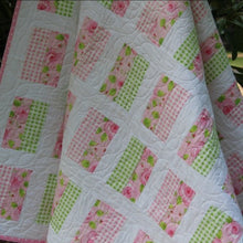 Simple Chic Quilt Pattern- Easy Pattern, PDF Quilt Pattern, Beginner Quilt pattern