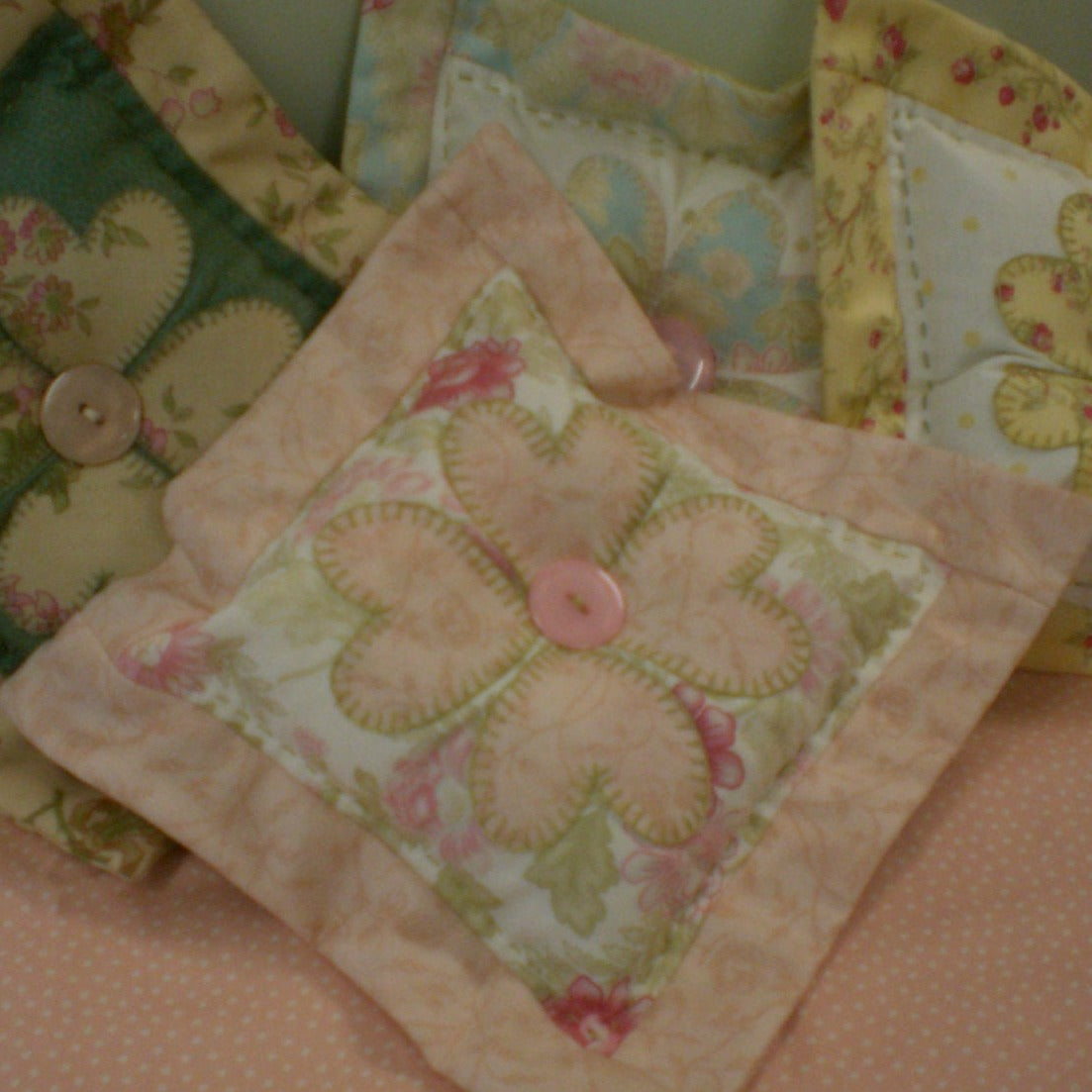 Applique Heart Pin Cushion PDF Pattern